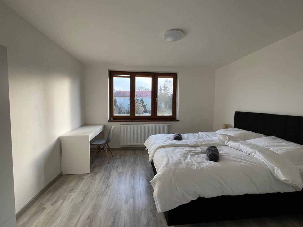 Apartment Golden Prague 78 Vestec  Kültér fotó