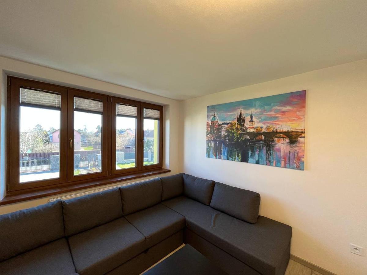 Apartment Golden Prague 78 Vestec  Kültér fotó